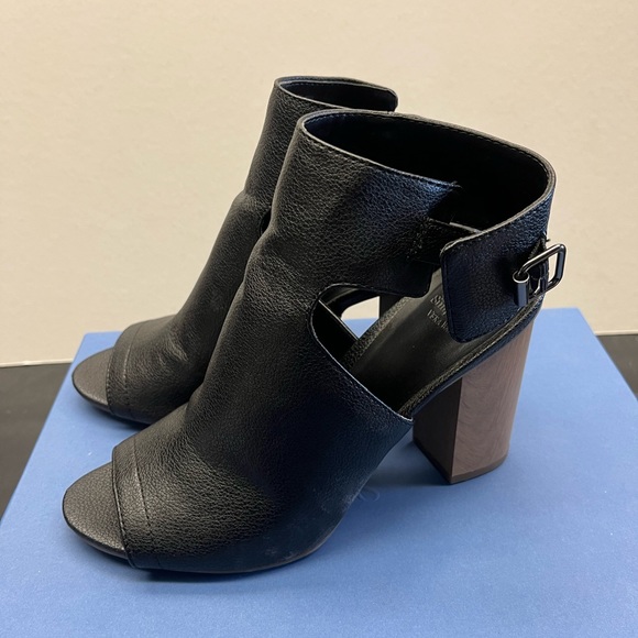 Simply Vera Wang - Size: 6.5 - worn one time/like new in box - Picture 3 of 7